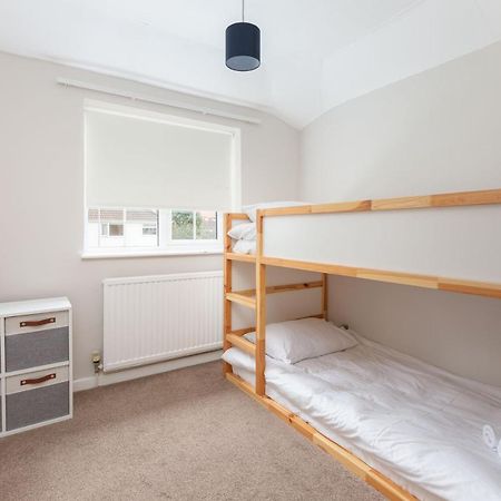 Charles Alexander Short Stay - Moorway House Poulton-le-Fylde Exterior photo
